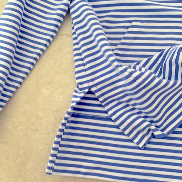 Vineyard vines top - Picture 5 of 7